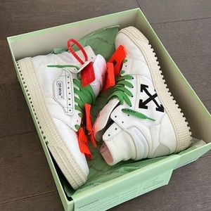 OFF-WHITE c/o Virgil Abloh size 40/ 10US